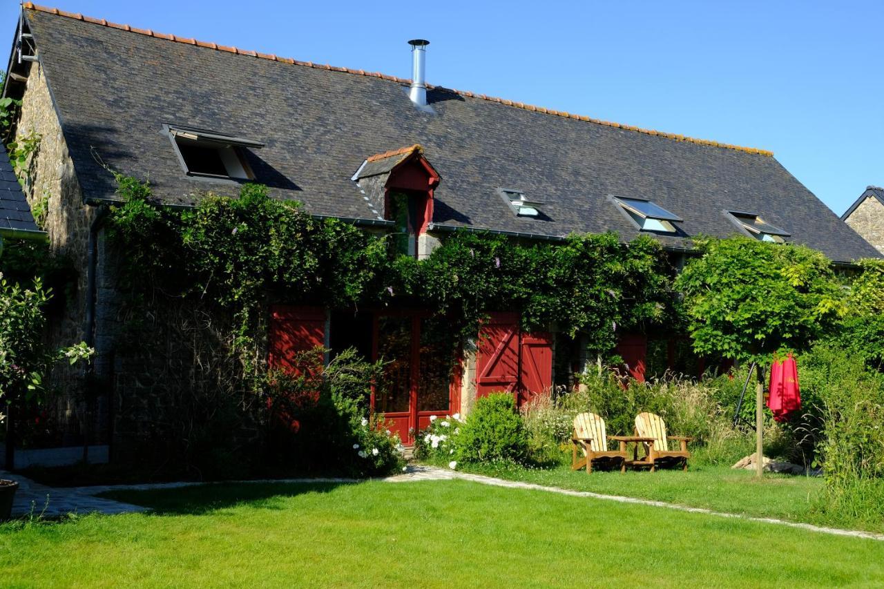 La Maison Jaune A La Janaie Parigné Екстериор снимка
